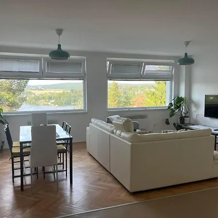 ゲストハウス Kozi Horka U Brnenske Prehrady
